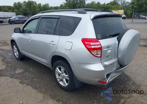 2011 Toyota Rav4 Base V6 z USA, uszkodzony, nr VIN JTMBK4DV9B5104024